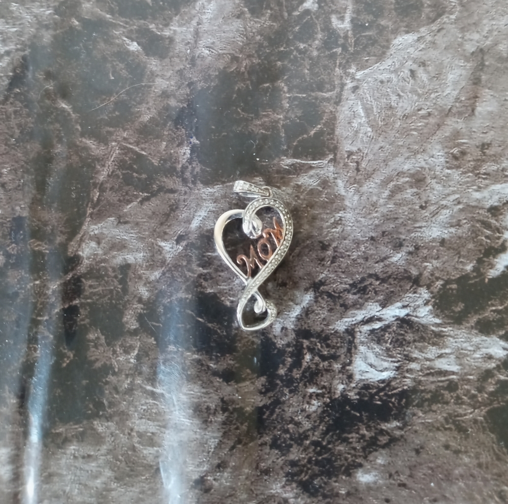 "Mom" Sterling Silver Pendant